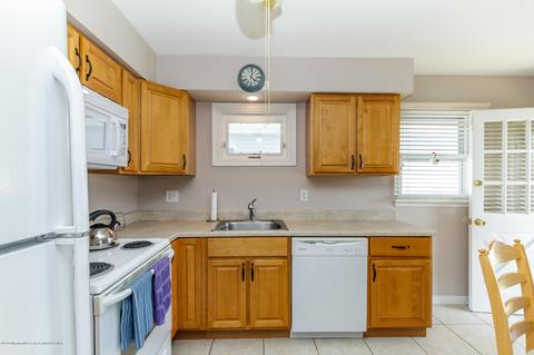 67 E Pampano Dr, Brick, NJ 08723 photo 10