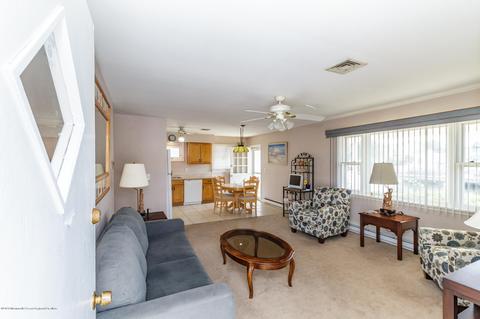 67 E Pampano Dr, Brick, NJ 08723 photo 4