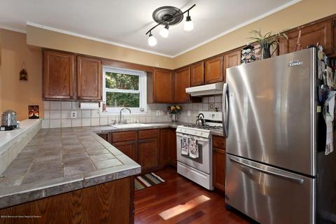 32 Marc Dr, Howell, NJ 07731 photo 9