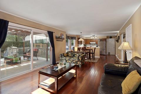 32 Marc Dr, Howell, NJ 07731 photo 13