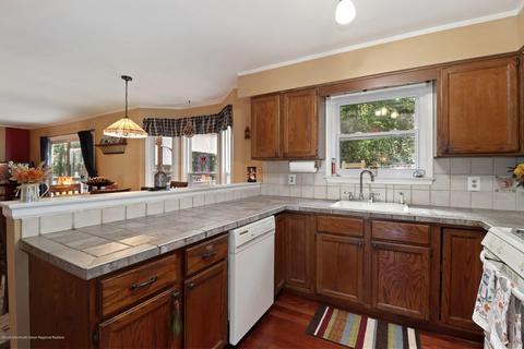 32 Marc Dr, Howell, NJ 07731 photo 10