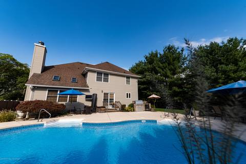 3 Rainbow Dr, Clark, NJ 07066 photo 23
