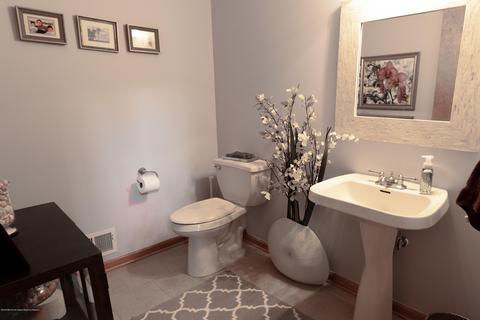 3 Rainbow Dr, Clark, NJ 07066 photo 9
