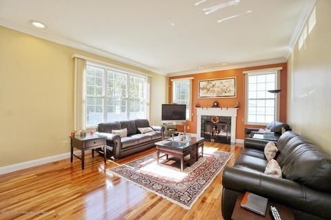 56 Stratton Rd, Matawan, NJ 07747 photo 5