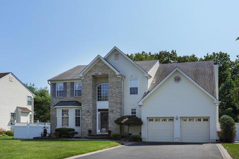 56 Stratton Rd, Matawan, NJ 07747 photo 2