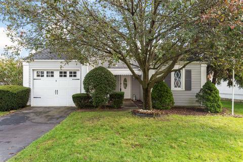 8 Longfellow Ct, Brick, NJ 08724 photo 1
