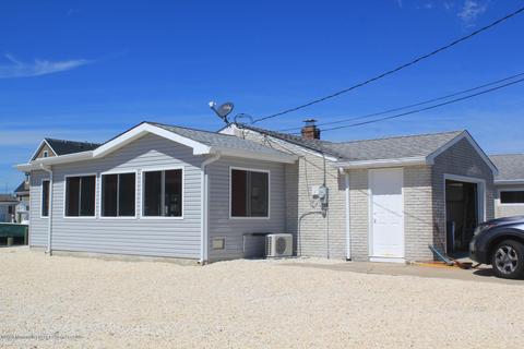 20 Jolly Roger Way, Waretown, NJ 08758 photo 1