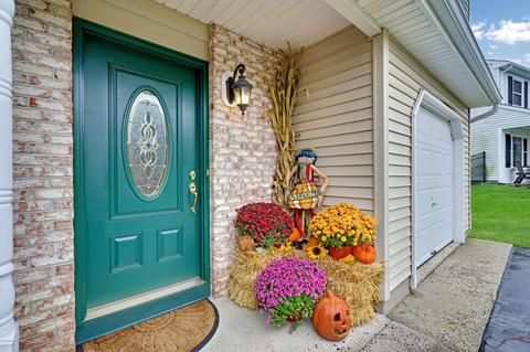 26 Lorelei Dr, Howell, NJ 07731 photo 2