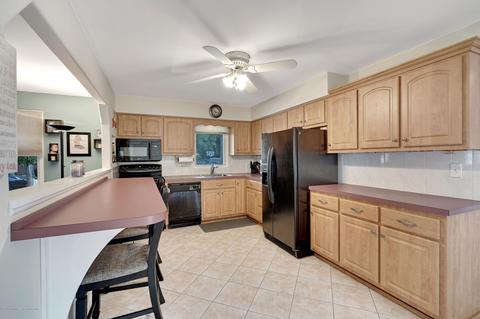 525 Azalea Dr, Brick, NJ 08724 photo 18