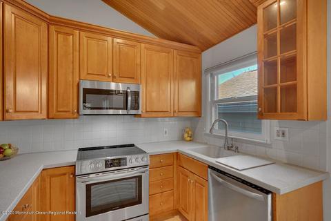 20 Maple Ln #B, Brielle, NJ 08730 photo 19