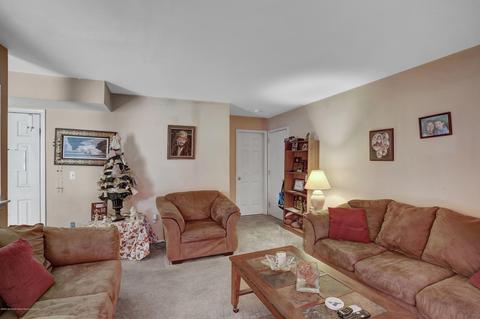 16 Eric Dr, Howell, NJ 07731 photo 10
