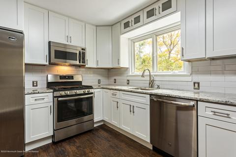 52 Middlesex Rd, Matawan, NJ 07747 photo 9