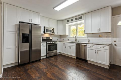 52 Middlesex Rd, Matawan, NJ 07747 photo 8