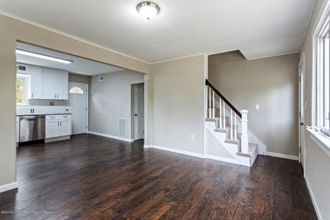 52 Middlesex Rd, Matawan, NJ 07747 photo 4