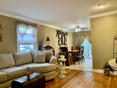 101 Macarthur Dr, Edison, NJ 08837 photo 4