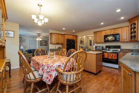 9 Appleton Dr, Hazlet, NJ 07730 photo 17