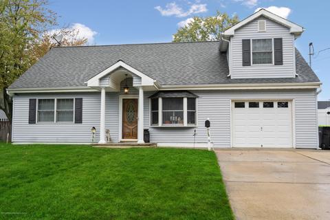 9 Appleton Dr, Hazlet, NJ 07730 photo 1