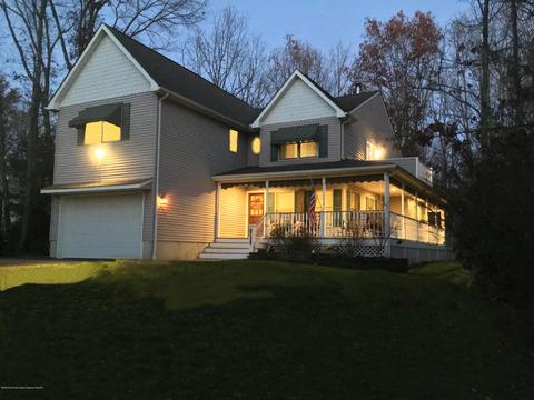 563 Constitution Dr, Jackson, NJ 08527 photo 1