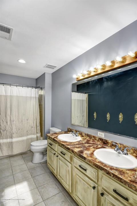 563 Constitution Dr, Jackson, NJ 08527 photo 28