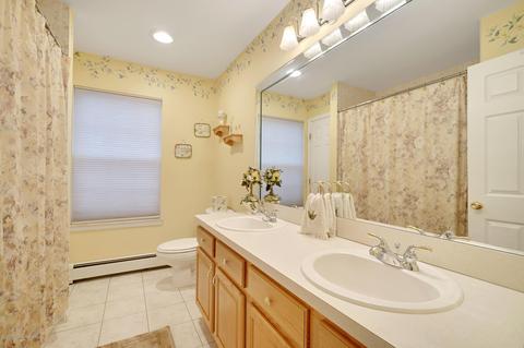 15 Katelyn Ct, Matawan, NJ 07747 photo 34