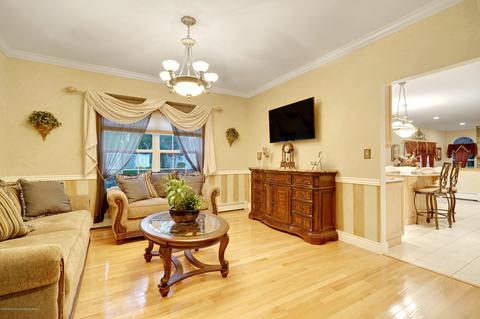 15 Katelyn Ct, Matawan, NJ 07747 photo 19