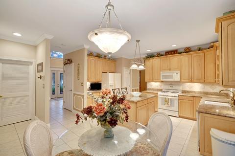 15 Katelyn Ct, Matawan, NJ 07747 photo 26
