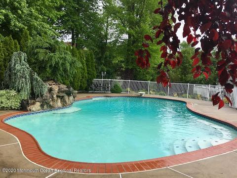 15 Katelyn Ct, Matawan, NJ 07747 photo 6