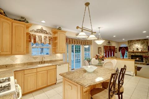 15 Katelyn Ct, Matawan, NJ 07747 photo 21