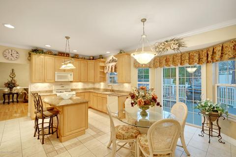 15 Katelyn Ct, Matawan, NJ 07747 photo 25