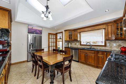 121 Main St, Helmetta, NJ 08828 photo 4