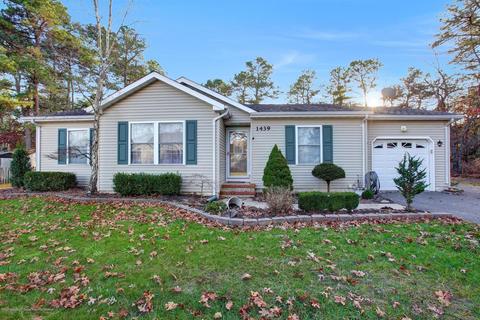 1439 Clearview St, Forked River, NJ 08731 photo 1