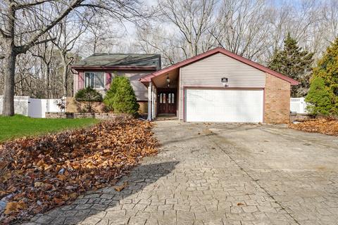 58 Buckingham Dr, Jackson, NJ 08527 photo 4
