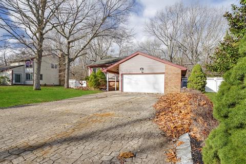 58 Buckingham Dr, Jackson, NJ 08527 photo 2