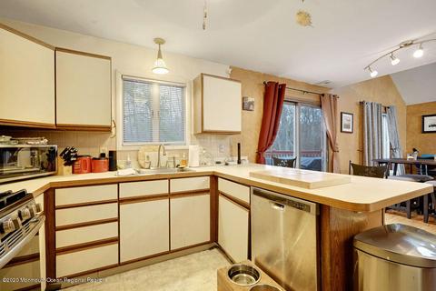 7 Beacon Dr, Waretown, NJ 08758 photo 15