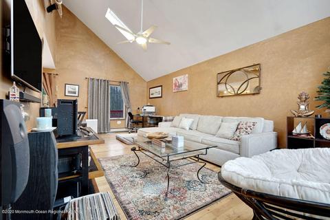 7 Beacon Dr, Waretown, NJ 08758 photo 5
