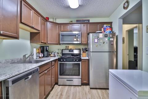 704 Violet Ln, Jackson, NJ 08527 photo 5