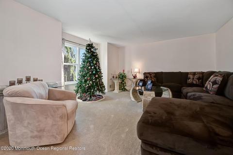 314 Mackenzie Dr, Jackson, NJ 08527 photo 4