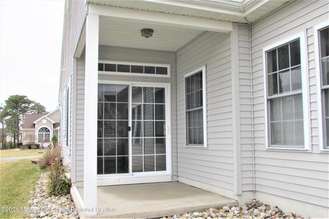 35 Pancoast Rd, Waretown, NJ 08758 photo 4