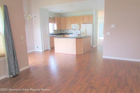 35 Pancoast Rd, Waretown, NJ 08758 photo 16