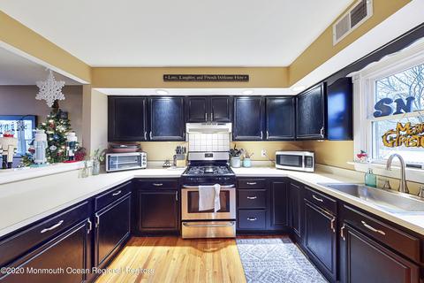 808 Maple Ave, Brick, NJ 08724 photo 2