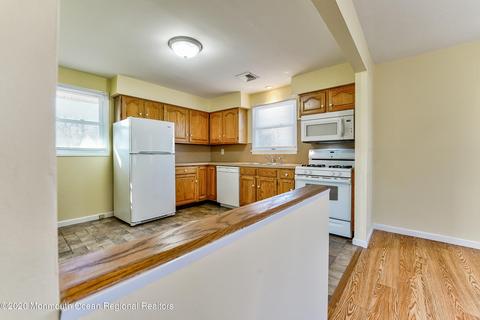 16 Mcguire St, Wrightstown, NJ 08562 photo 6