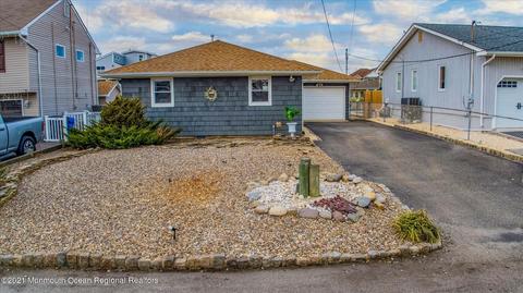 82 Longpoint Dr, Brick, NJ 08723 photo 2