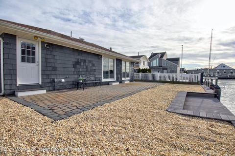 82 Longpoint Dr, Brick, NJ 08723 photo 5