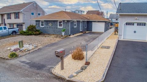 82 Longpoint Dr, Brick, NJ 08723 photo 3