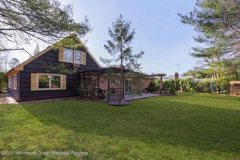 75 Lakeridge Dr, Matawan, NJ 07747 photo 24
