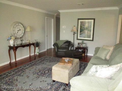 8 Thames Pl, Brick, NJ 08723 photo 6