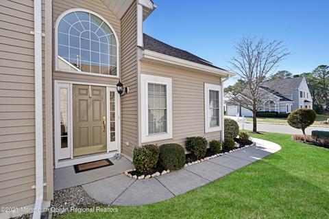 55 Strathmere St, Waretown, NJ 08758 photo 4