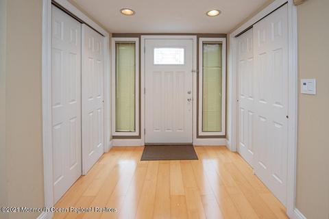 36 Mistletoe Dr, Matawan, NJ 07747 photo 10