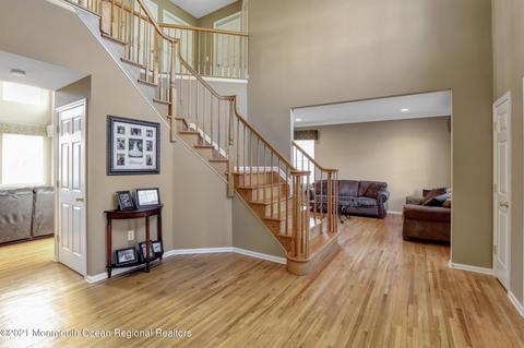 624 Windcrest Ct, Brick, NJ 08724 photo 2