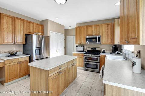 624 Windcrest Ct, Brick, NJ 08724 photo 15